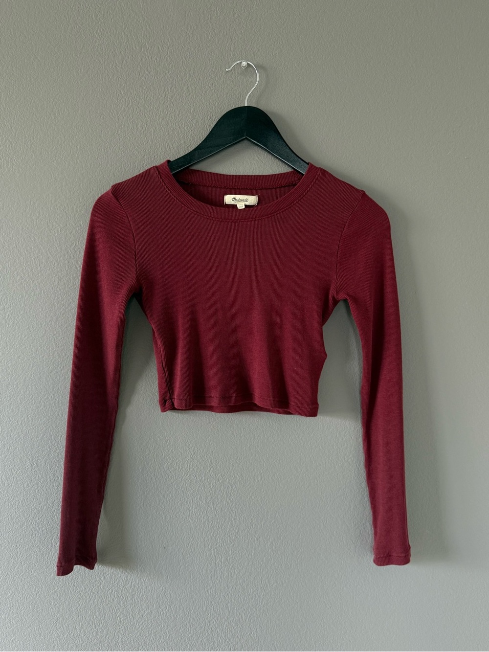 CROPPED LONG SLEEVE TEE